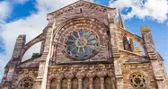 Fachada principal de la Iglesia de la Virgen de la Asunción de Torrelavega
