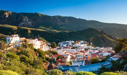 Vistas desde uno de los miradores que se ven en esta excursión por la naturaleza más impresionante de Gran Canaria.
