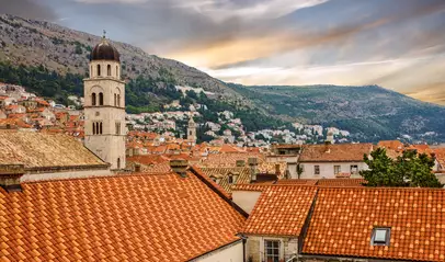 Vista de la ciudad de Dubrovnik al atardecer, Croacia